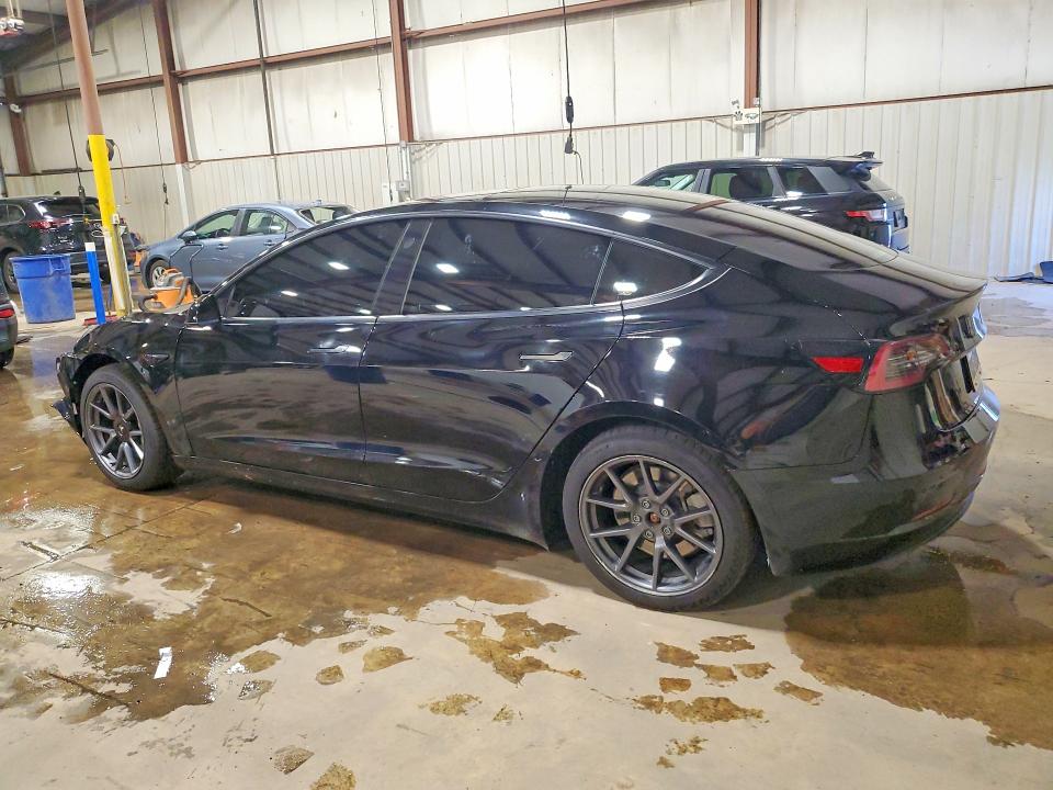 2022 Tesla Model 3 მანქანა იყიდება აუქციონზე, vin: 5YJ3E1EB8NF272108, აუქციონის ნომერი: 56619176
