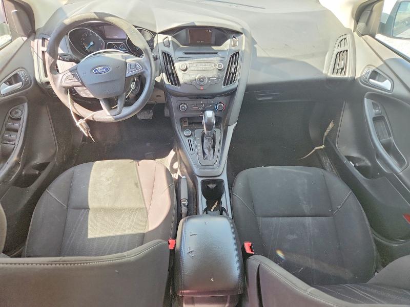 55946846 :رقم المزاد ، 1FADP3K22FL281986 vin ، 2015 Ford Focus مزاد بيع