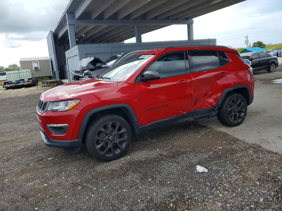 58691236 :رقم المزاد ، 3C4NJDEB2MT513585 vin ، 2021 Jeep Compass مزاد بيع