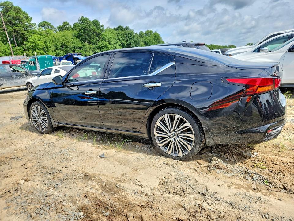 58433366 :رقم المزاد ، 1N4BL4EW3PN317083 vin ، 2023 Nissan Altima مزاد بيع