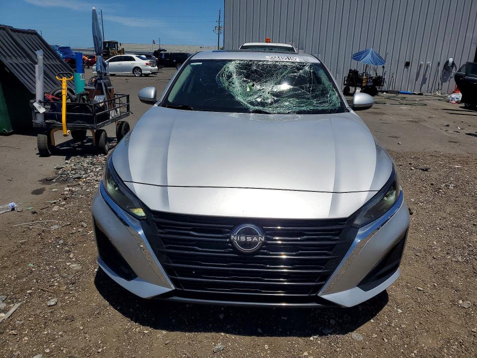 Продаж на аукціоні авто 2023 Nissan Altima, vin: 1N4BL4DV0PN370963, номер лоту: 55849516