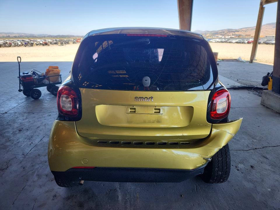 Продаж на аукціоні авто 2016 Smart Fortwo, vin: WMEFJ5DAXGK066675, номер лоту: 57248356