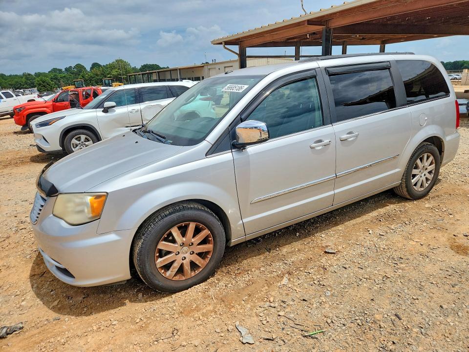 2011 Chrysler Town & Country მანქანა იყიდება აუქციონზე, vin: 2A4RR8DG7BR615571, აუქციონის ნომერი: 56685186
