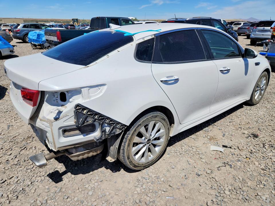 Продажа на аукционе авто 2017 Kia Optima, vin: 5XXGT4L34HG121059, номер лота: 55028456