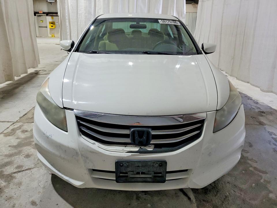 59175186 :رقم المزاد ، 1HGCP2F49BA122630 vin ، 2011 Honda Accord مزاد بيع