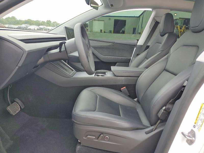 57173876 :رقم المزاد ، 7SAYGDED3TF529663 vin ، 2026 Tesla Model Y مزاد بيع