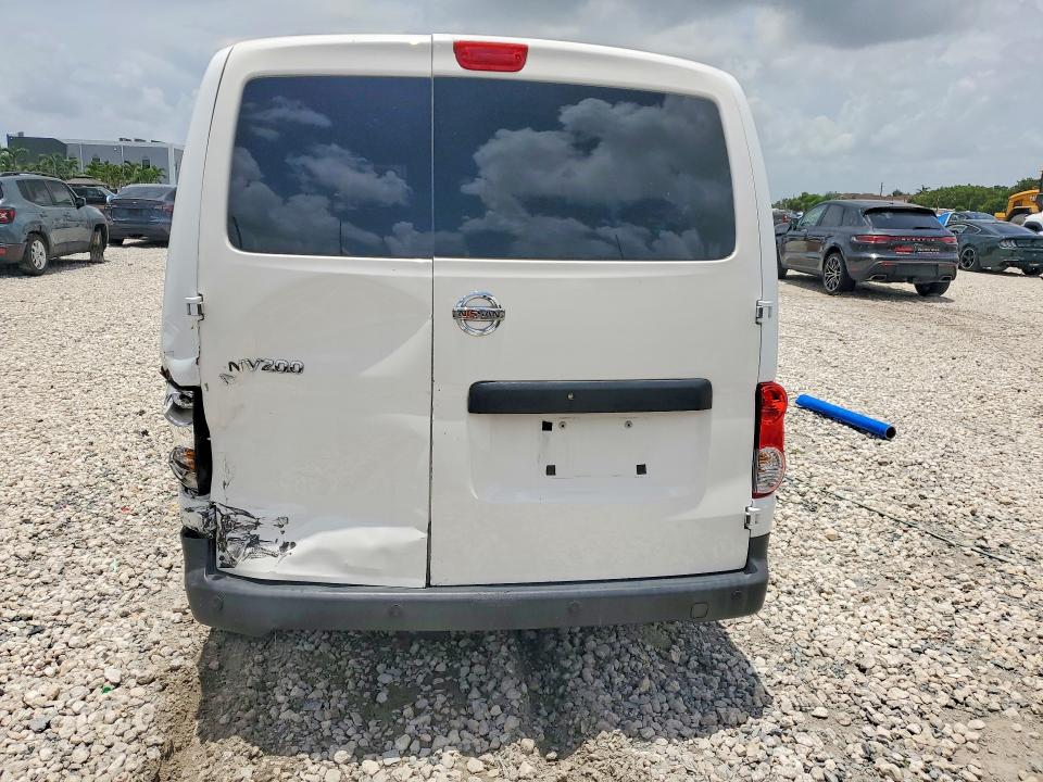 59129556 :رقم المزاد ، 3N6CM0KN3FK734303 vin ، 2015 Nissan Nv200 مزاد بيع