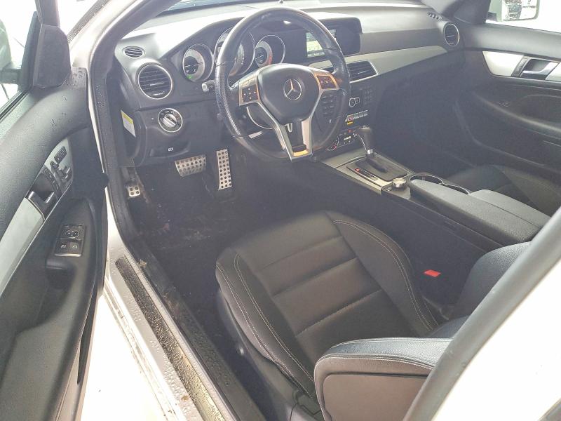 2014 Mercedes-benz C მანქანა იყიდება აუქციონზე, vin: WDDGJ4HB6EG200278, აუქციონის ნომერი: 57400596