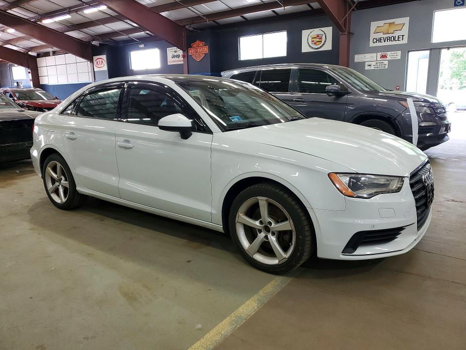 2016 Audi A3 მანქანა იყიდება აუქციონზე, vin: WAUB8GFF6G1006778, აუქციონის ნომერი: 56289966