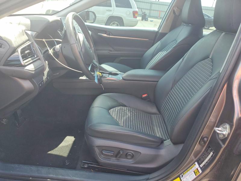 58712556 :رقم المزاد ، 4T1G11AK0NU652226 vin ، 2022 Toyota Camry مزاد بيع