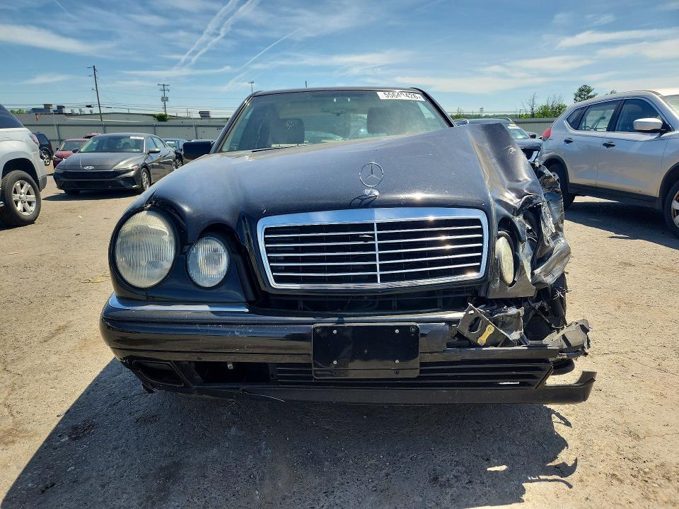 Продажа на аукционе авто 1997 Mercedes-benz E, vin: WDBJF55F8VJ030022, номер лота: 55649426