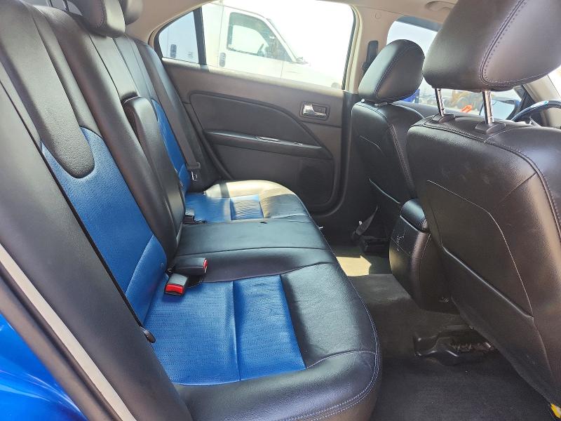 58332046 :رقم المزاد ، 3FAHP0DC1BR201322 vin ، 2011 Ford Fusion مزاد بيع