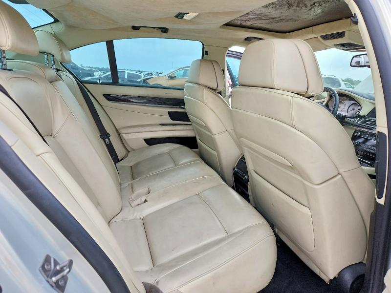 58076076 :رقم المزاد ، WBAKA4C56BC612674 vin ، 2011 Bmw 740 مزاد بيع