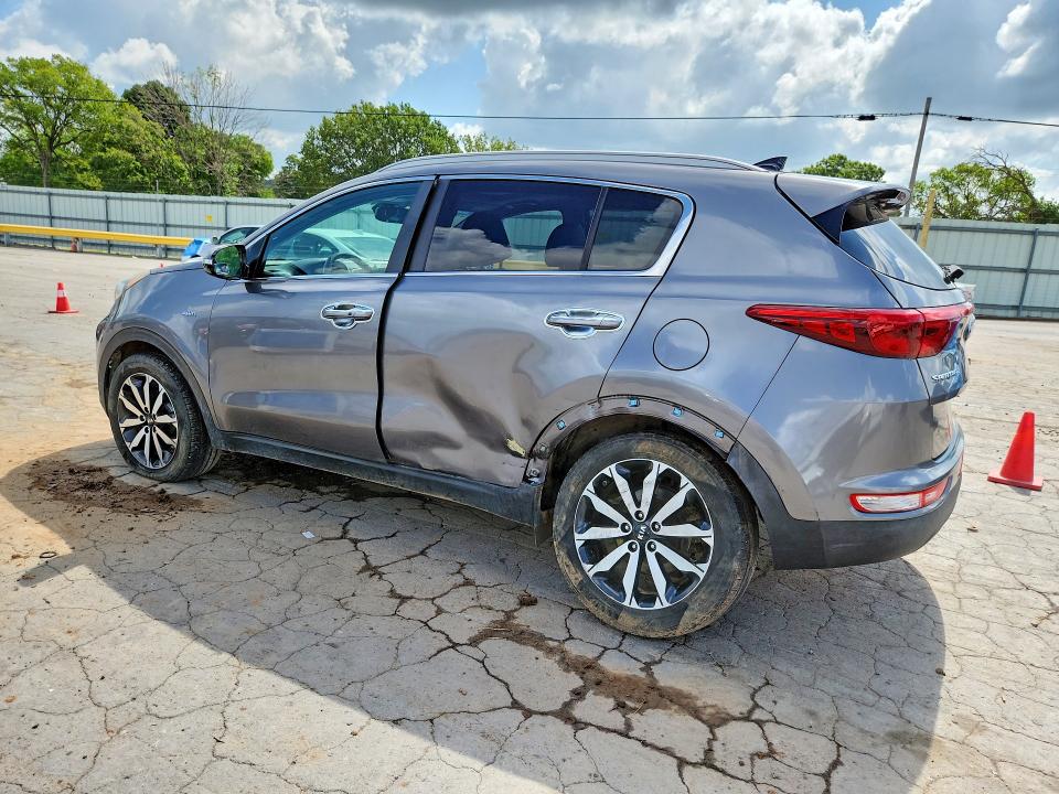 2017 Kia Sportage მანქანა იყიდება აუქციონზე, vin: KNDPNCAC2H7084528, აუქციონის ნომერი: 58926686