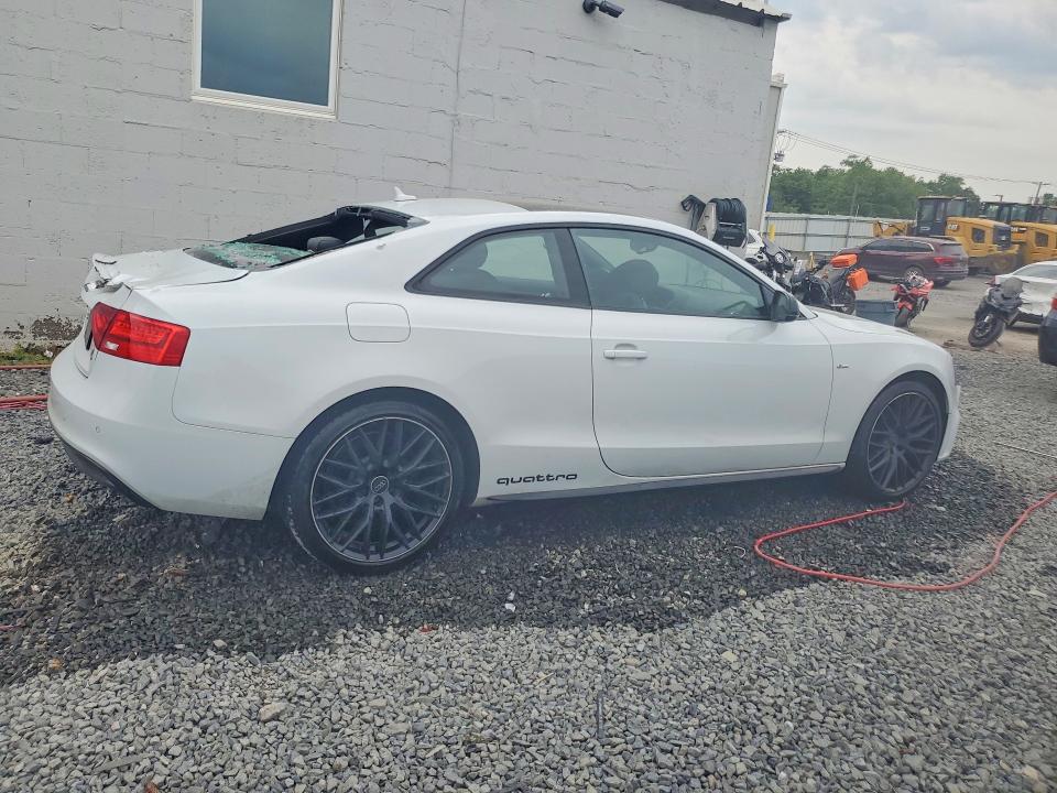 58018226 :رقم المزاد ، WAUSFAFR9FA049703 vin ، 2015 Audi A5 مزاد بيع