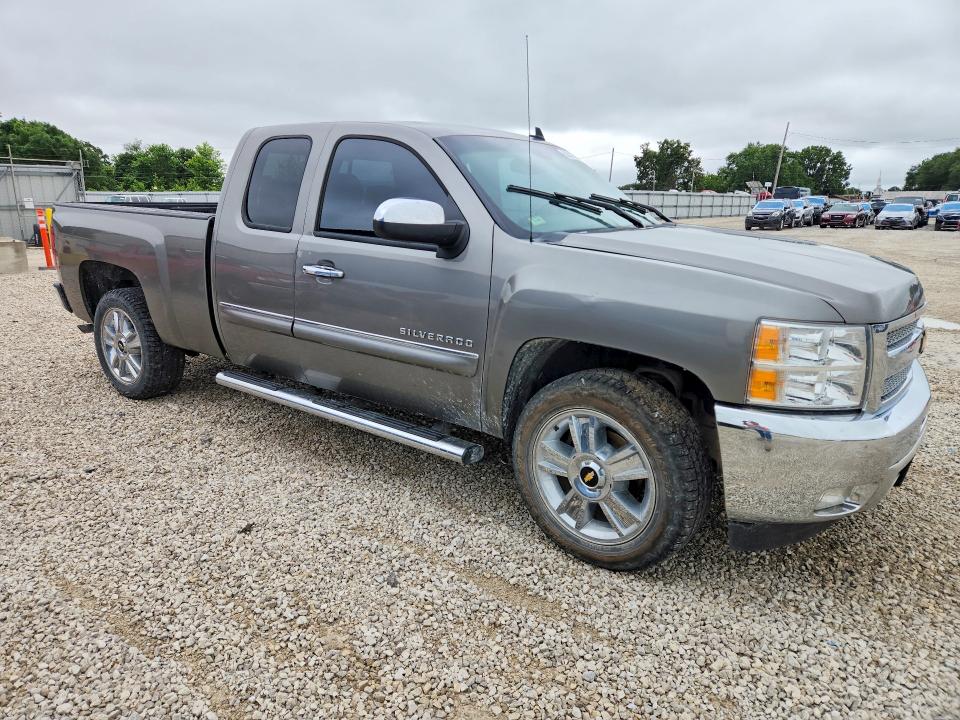 58311896 :رقم المزاد ، 1GCRCSE05CZ286270 vin ، 2012 Chevrolet 1500 Silve مزاد بيع