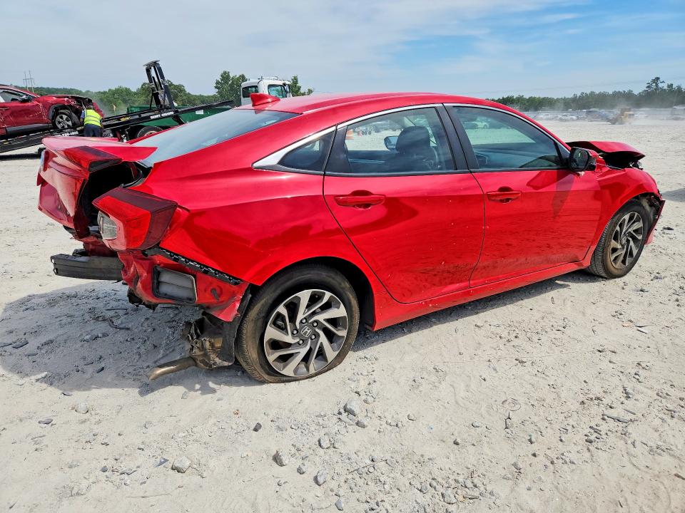 56303306 :رقم المزاد ، 2HGFC2F71HH532366 vin ، 2017 Honda Civic مزاد بيع