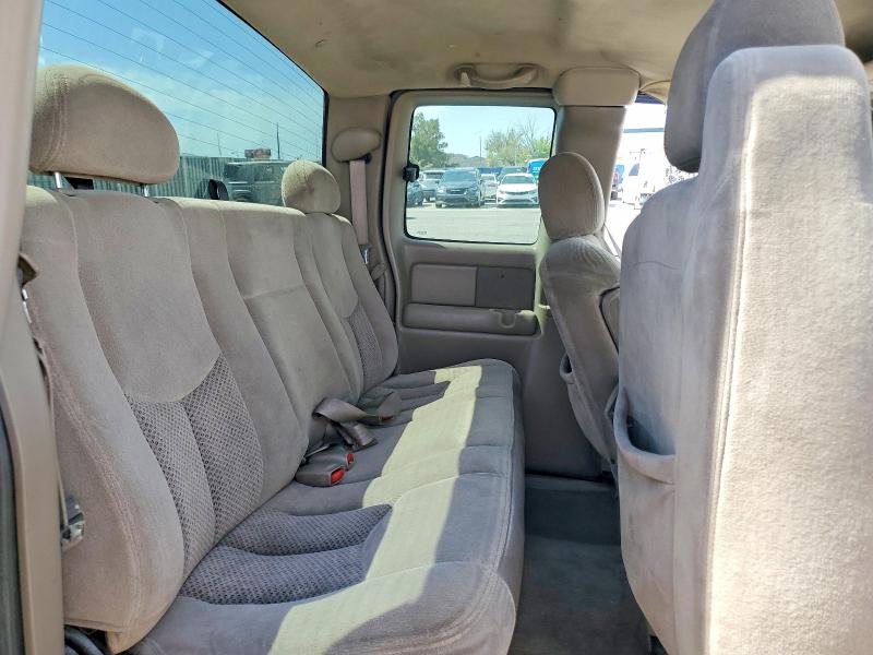 Продажа на аукционе авто 2003 Chevrolet Silverado, vin: 2GCEC19T731155640, номер лота: 55955796