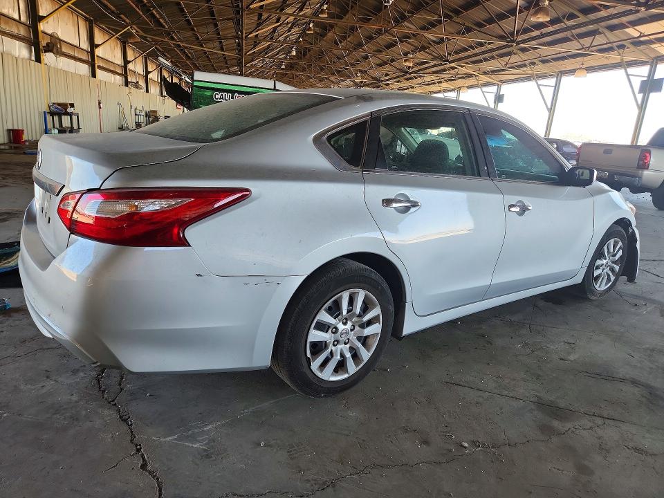Продажа на аукционе авто 2017 Nissan Altima, vin: 1N4AL3AP9HN315487, номер лота: 59252376