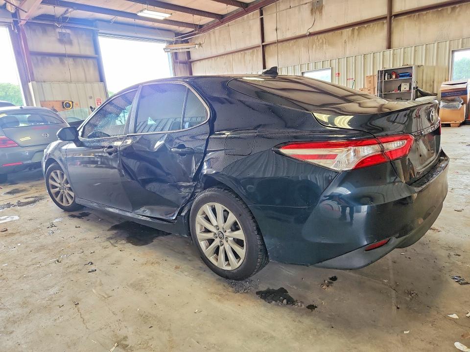 2019 Toyota Camry მანქანა იყიდება აუქციონზე, vin: 4T1B11HK7KU256841, აუქციონის ნომერი: 56499776