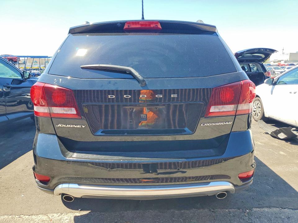 57576786 :رقم المزاد ، 3C4PDCGG6JT252069 vin ، 2018 Dodge Journey مزاد بيع
