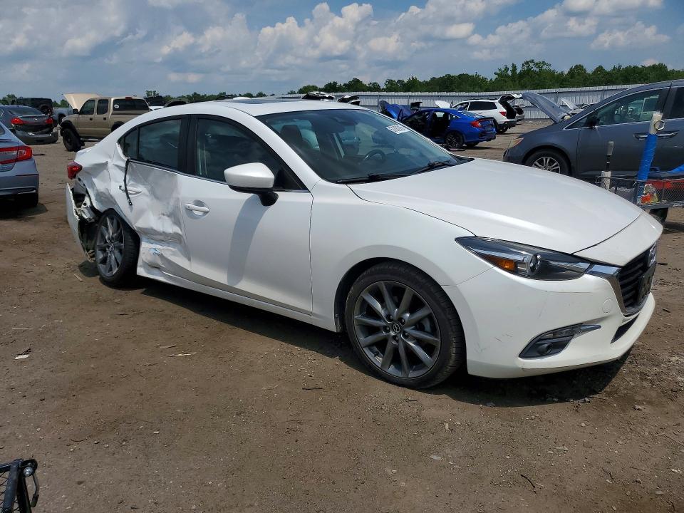 Продажа на аукционе авто 2018 Mazda 3, vin: 3MZBN1W34JM251326, номер лота: 57082916