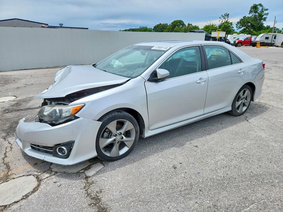 2014 Toyota Camry მანქანა იყიდება აუქციონზე, vin: 4T1BF1FK3EU451859, აუქციონის ნომერი: 57908116