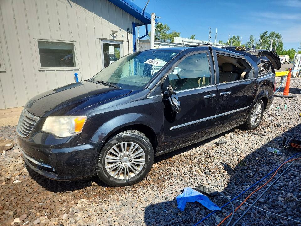 2015 Chrysler Town & Country მანქანა იყიდება აუქციონზე, vin: 2C4RC1CG6FR506895, აუქციონის ნომერი: 58387216