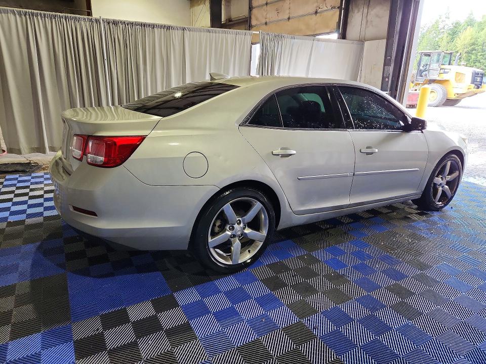 2015 Chevrolet Malibu მანქანა იყიდება აუქციონზე, vin: 1G11C5SL5FF270260, აუქციონის ნომერი: 55951926