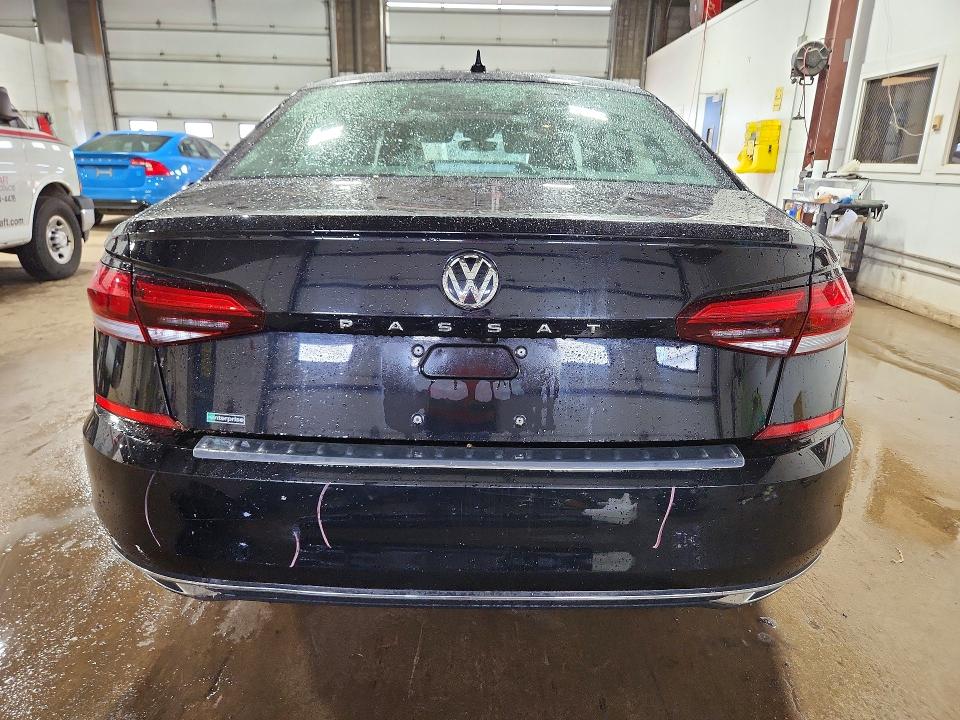 55937096 :رقم المزاد ، 1VWSA7A32MC001384 vin ، 2021 Volkswagen Passat مزاد بيع