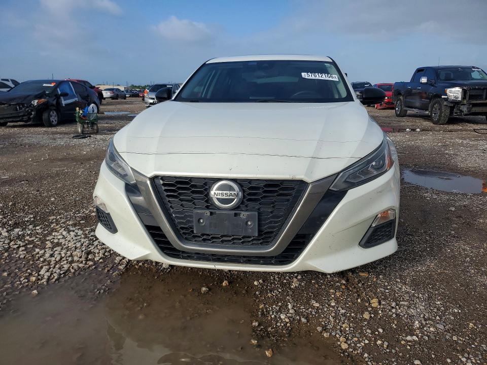 2020 Nissan Altima მანქანა იყიდება აუქციონზე, vin: 1N4BL4CV6LC135815, აუქციონის ნომერი: 57612166