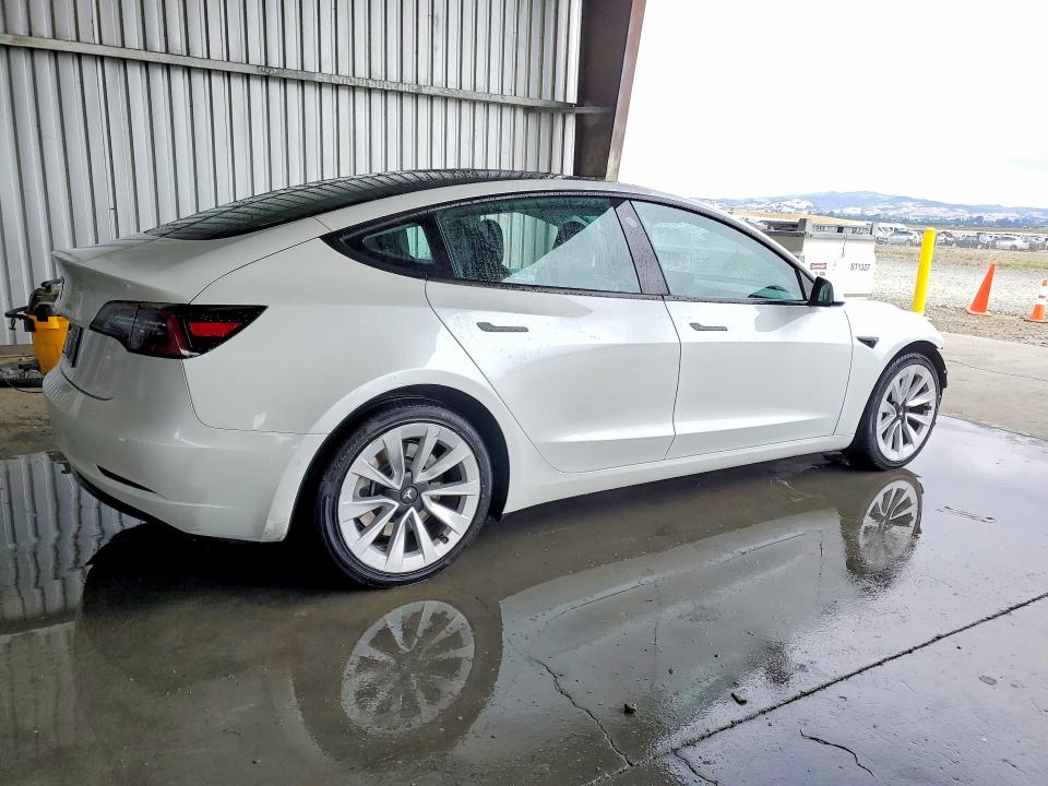 2022 Tesla Model 3 მანქანა იყიდება აუქციონზე, vin: 5YJ3E1EA5NF370178, აუქციონის ნომერი: 58765926