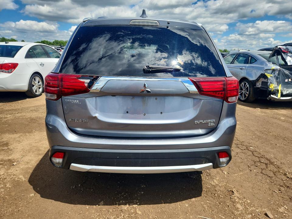 57946806 :رقم المزاد ، JA4AD3A32HZ070846 vin ، 2017 Mitsubishi Outlander مزاد بيع