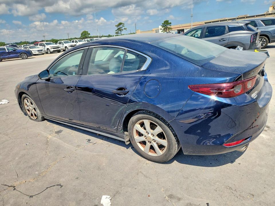 57110326 :رقم المزاد ، 3MZBPAAL5KM107495 vin ، 2019 Mazda 3 مزاد بيع