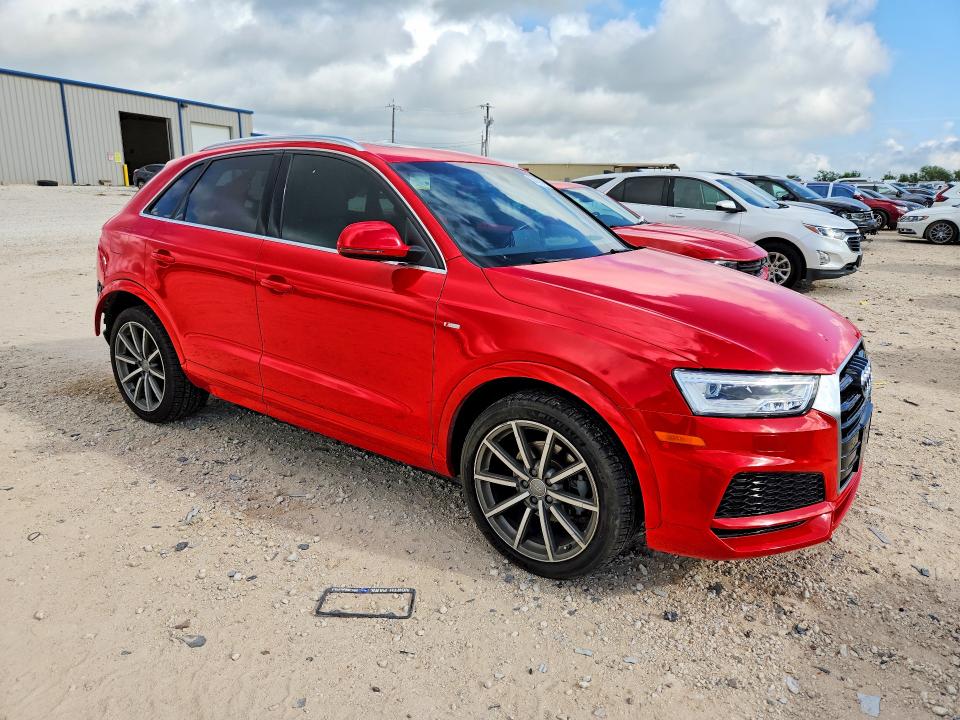 56143706 :رقم المزاد ، WA1JCCFS5JR026039 vin ، 2018 Audi Q3 مزاد بيع