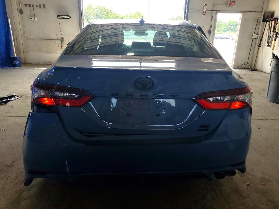 2024 Toyota Camry მანქანა იყიდება აუქციონზე, vin: 4T1G11BK1RU114378, აუქციონის ნომერი: 56962356