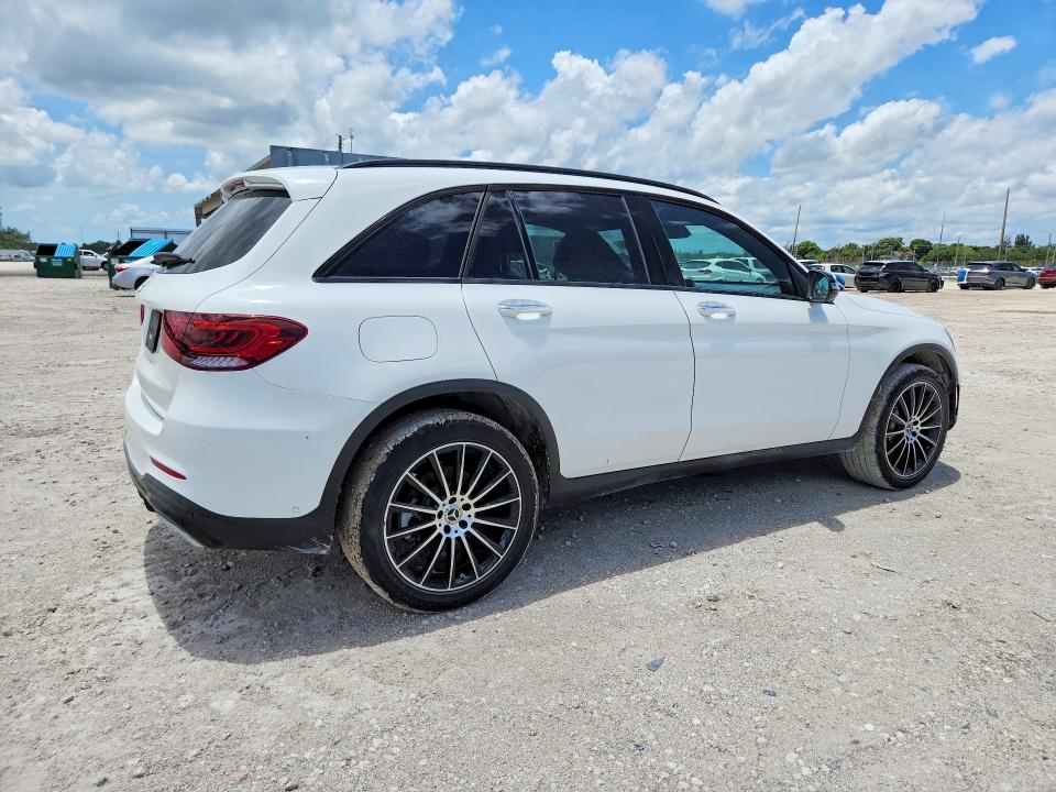 56573056 :رقم المزاد ، W1N0G8DB3NV375518 vin ، 2022 Mercedes-benz Glc مزاد بيع