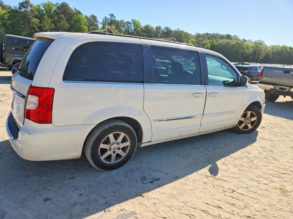 55620186 :رقم المزاد ، 2A4RR5DG5BR605118 vin ، 2011 Chrysler Town & Country مزاد بيع