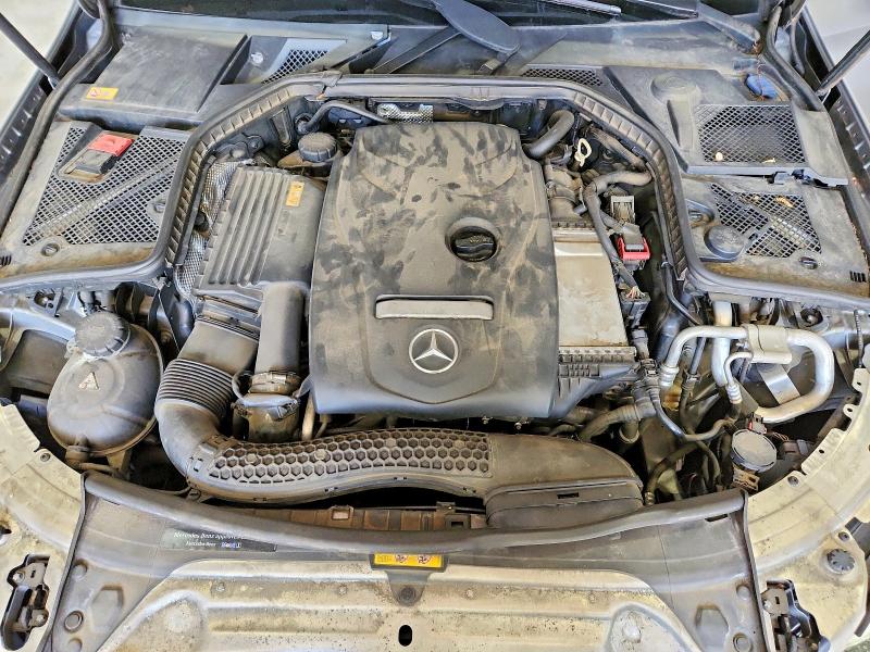 2015 Mercedes-benz C მანქანა იყიდება აუქციონზე, vin: 55SWF4KB4FU023255, აუქციონის ნომერი: 56593726