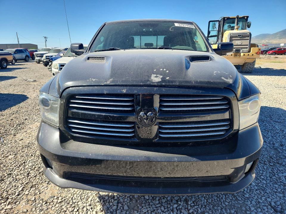 57074526 :رقم المزاد ، 1C6RR7MTXGS205602 vin ، 2016 Ram 1500 مزاد بيع