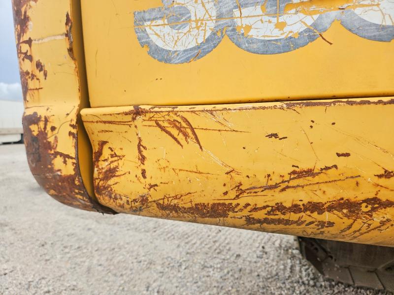 55861906 :رقم المزاد ، FF330CX804564 vin ، 2005 John Deere 330 مزاد بيع