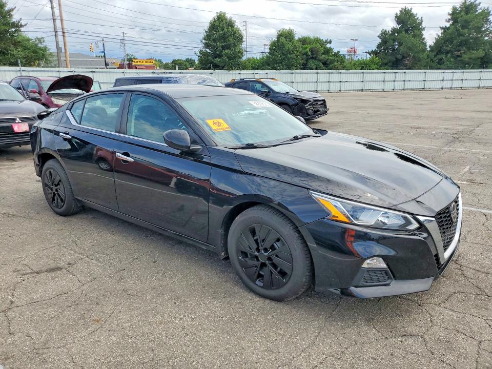 58209836 :رقم المزاد ، 1N4BL4BV8LC175766 vin ، 2020 Nissan Altima مزاد بيع