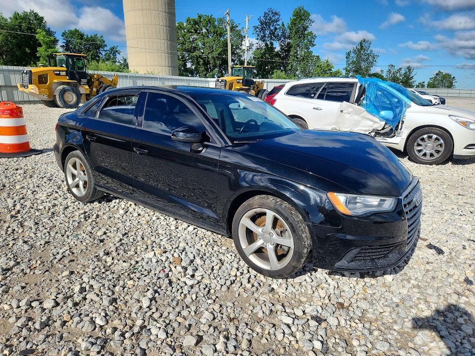 57160196 :رقم المزاد ، WAUACGFF4F1083206 vin ، 2015 Audi A3 مزاد بيع