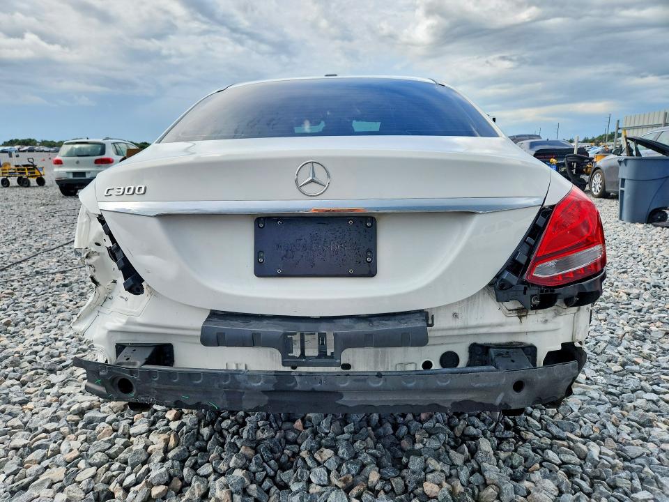 2017 Mercedes-benz C მანქანა იყიდება აუქციონზე, vin: 55SWF4JB7HU192836, აუქციონის ნომერი: 57513026