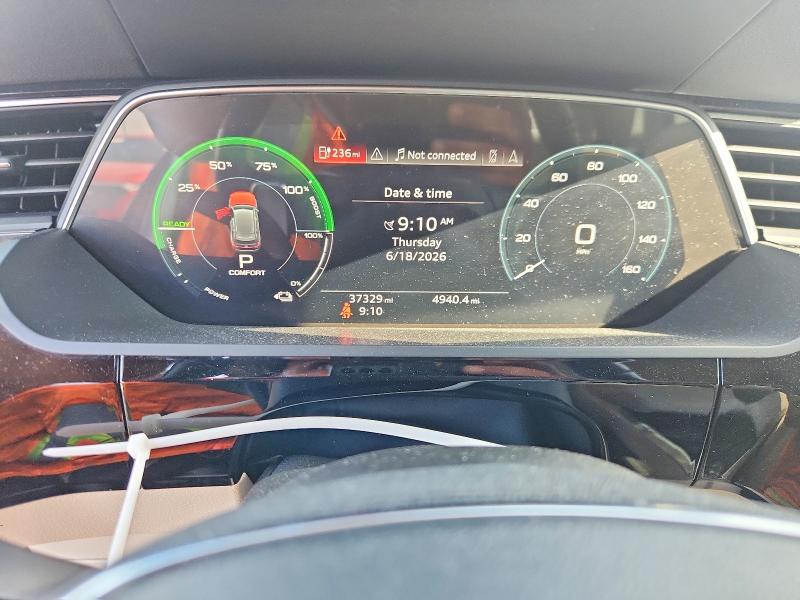 Продажа на аукционе авто 2019 Audi E-tron, vin: WA1LAAGEXKB009033, номер лота: 57530156