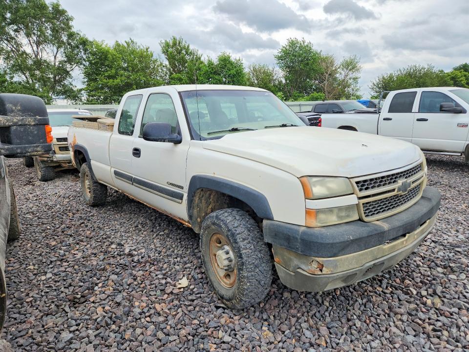56163216 :رقم المزاد ، 1GCHK29U55E212692 vin ، 2005 Chevrolet Silverado مزاد بيع