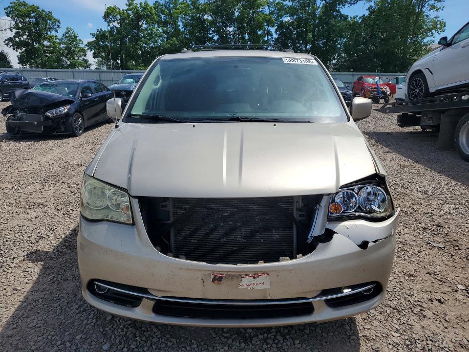 58873106 :رقم المزاد ، 2C4RC1BG2DR675195 vin ، 2013 Chrysler Town & Country مزاد بيع