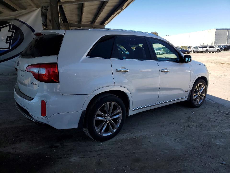 2015 Kia Sorento მანქანა იყიდება აუქციონზე, vin: 5XYKWDA70FG652582, აუქციონის ნომერი: 56715686