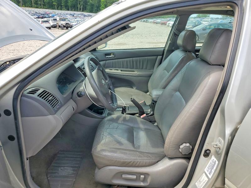 57560706 :رقم المزاد ، 4T1BE32K03U665922 vin ، 2003 Toyota Camry مزاد بيع