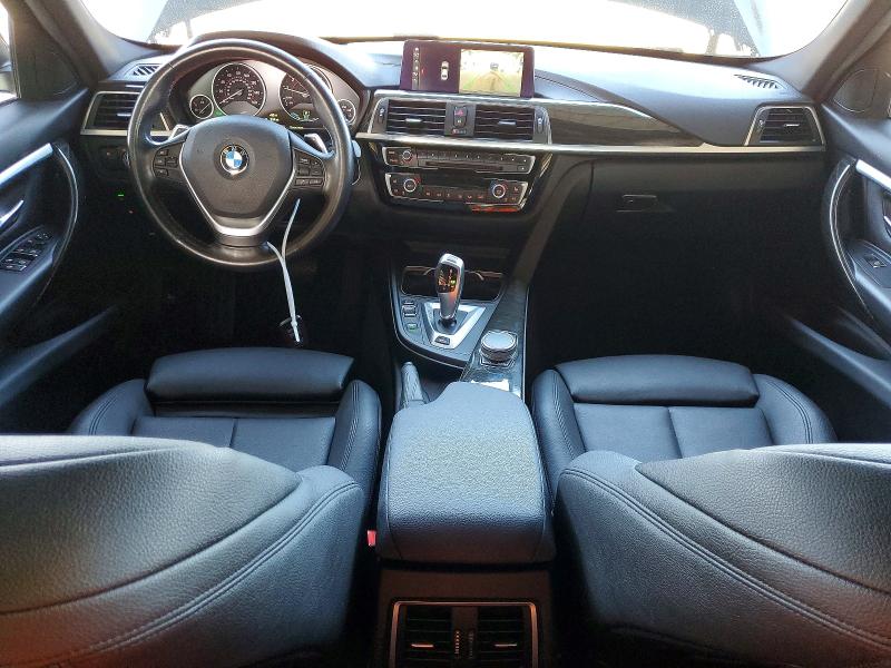 56329026 :رقم المزاد ، WBA8E1C59JA178631 vin ، 2018 Bmw 330e مزاد بيع